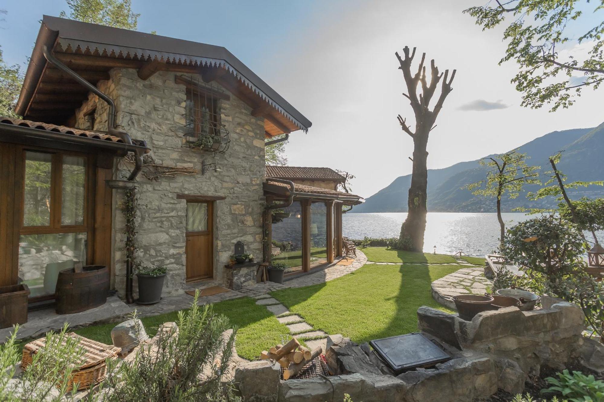 The Writer'S Nest Waterfront Villa By Rent All Como Faggeto Lario Extérieur photo