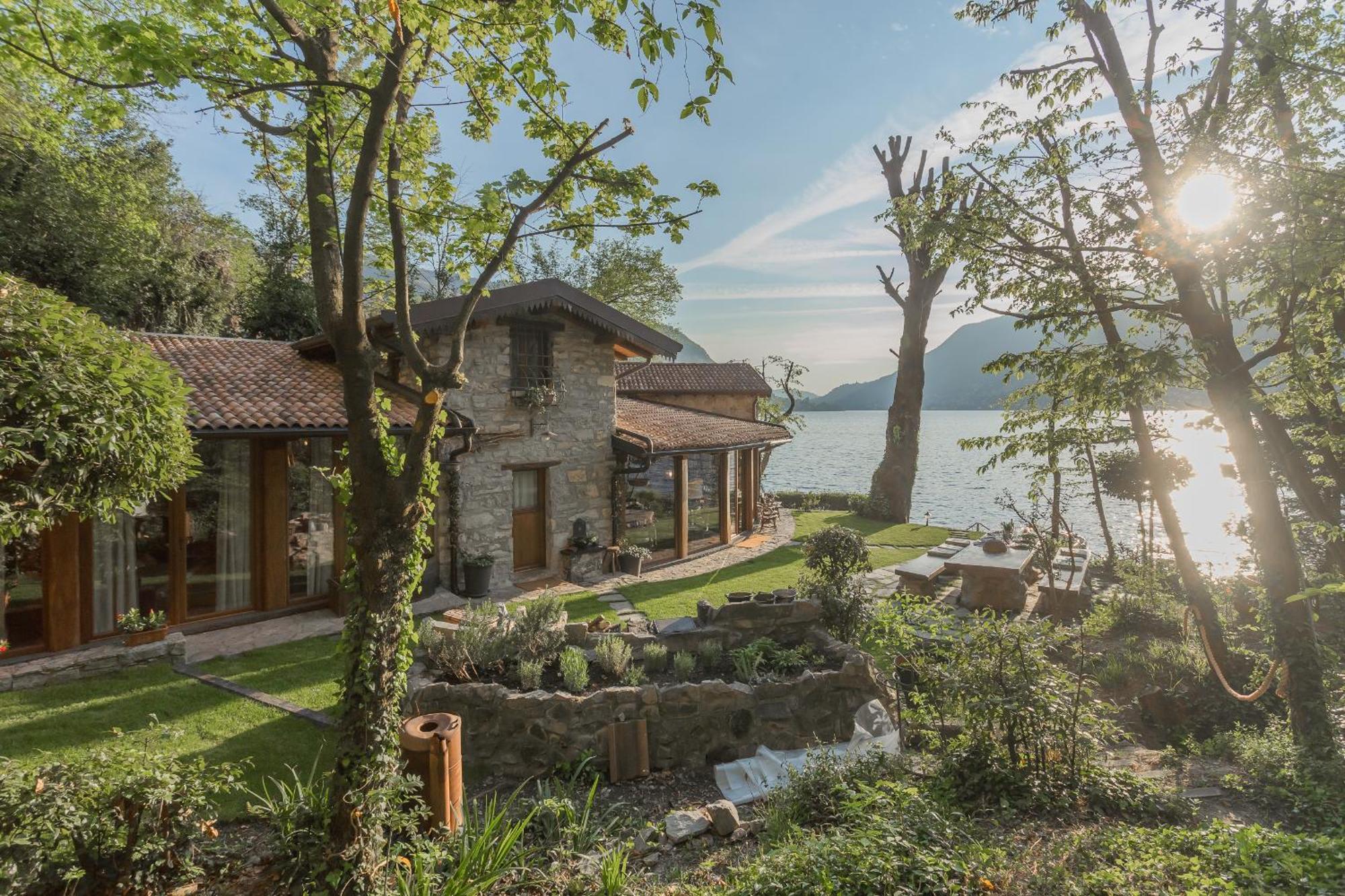 The Writer'S Nest Waterfront Villa By Rent All Como Faggeto Lario Extérieur photo